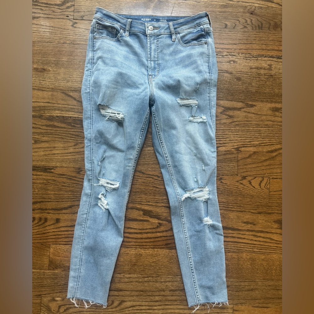 Old Navy Extra High Rise Rockstar Distressed Super Skinny Jeans, Light Blue, 10